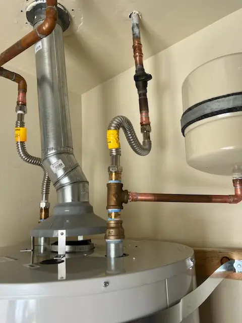 Water heater installation and plumbing repair in Freyco